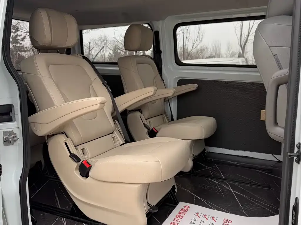 Ford Transit 2023 из CN, фото 5