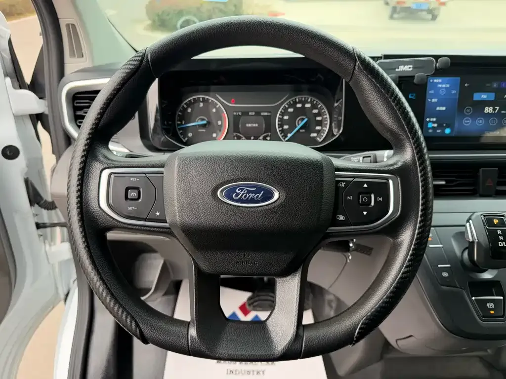 Ford Transit 2023 из CN, фото 10