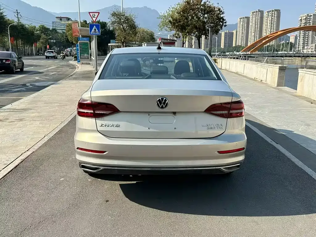 Volkswagen Lavida 2021 из CN, фото 7