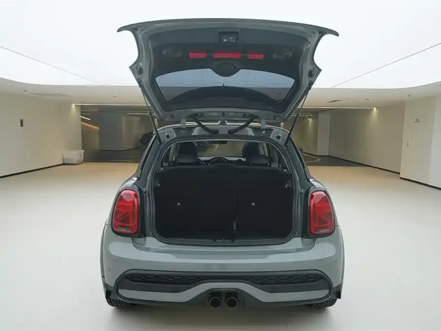 MINI Cooper (3-door) 2022 из CN, фото 2