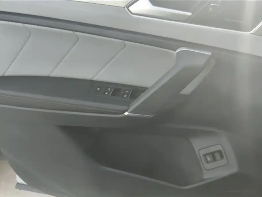 Volkswagen Tayron 2023 из CN, фото 2