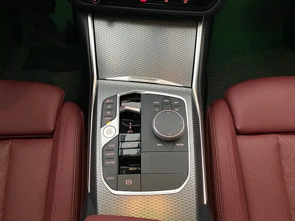 BMW 3 Series 2023 из CN, фото 9