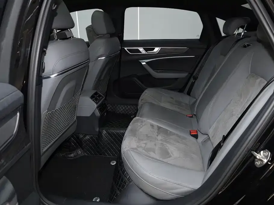 Audi A6L 2024 из CN, фото 1