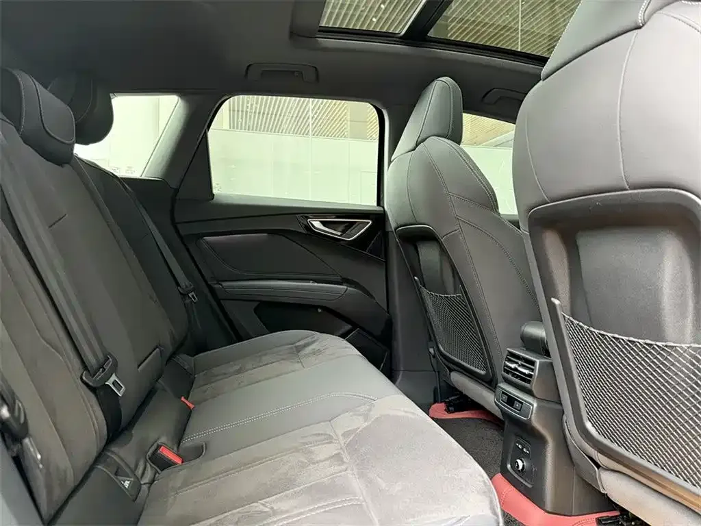 Audi Q4 e-tron 2023 из CN, фото 9