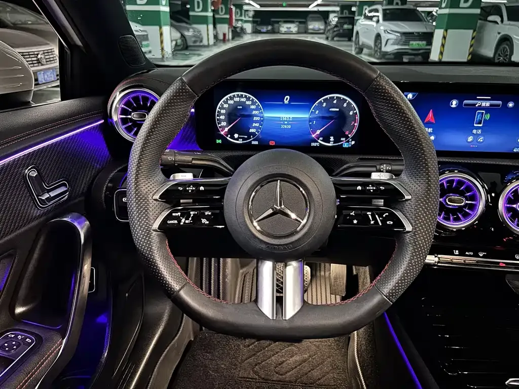 Mercedes-Benz A-Class — фото 10