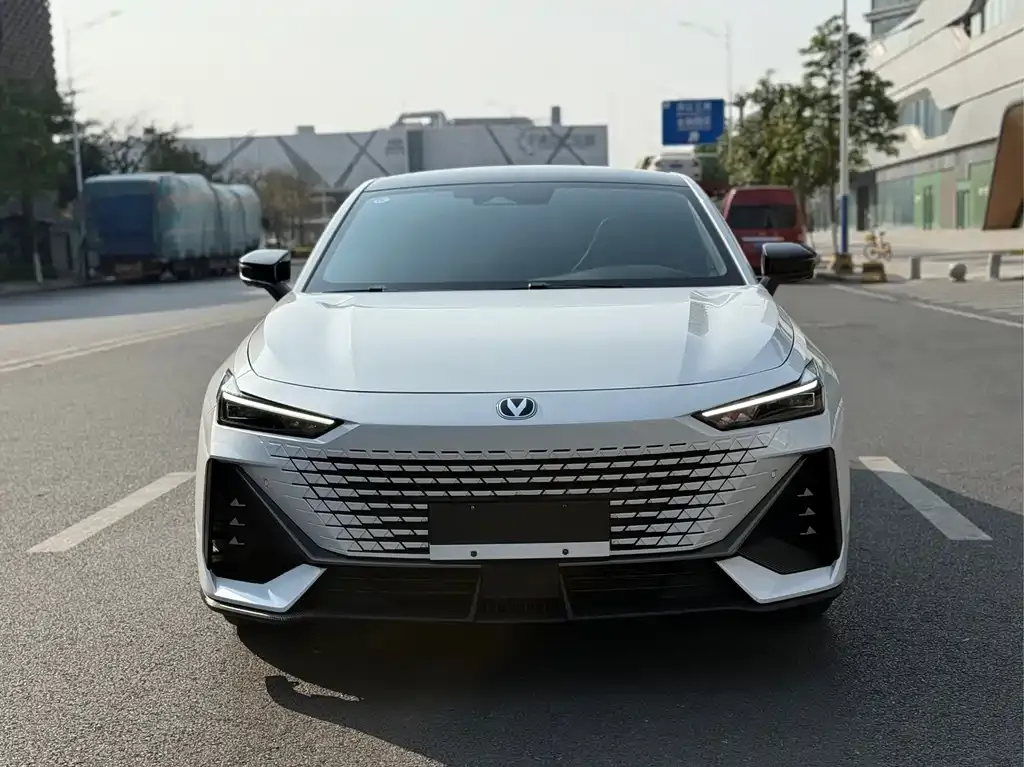 Changan UNI-V 2025 из CN, фото 9