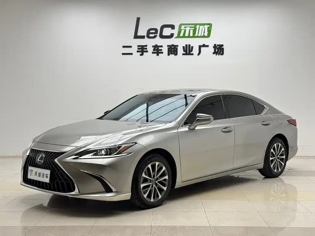 Lexus ES 2024 из CN, фото 1