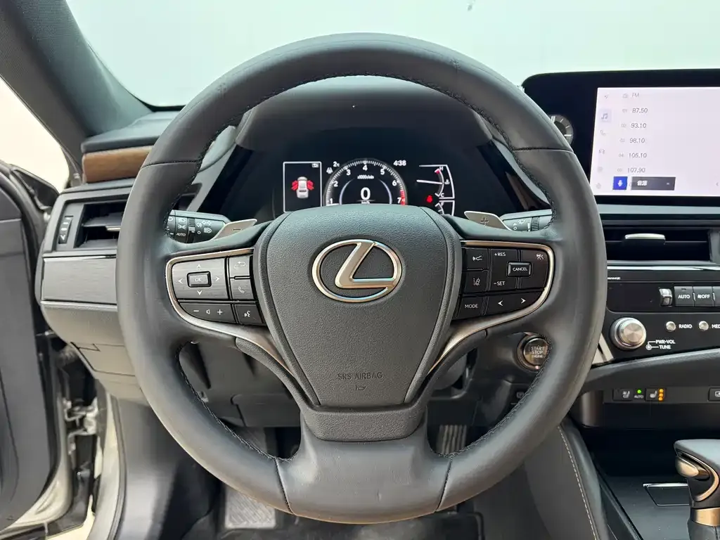 Lexus ES 2024 из CN, фото 9