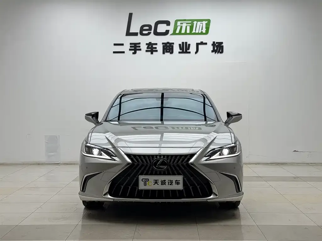 Lexus ES 2024 из CN, фото 5