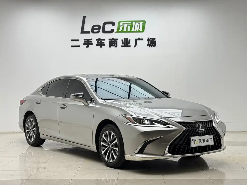 Lexus ES 2024 из CN, фото 7