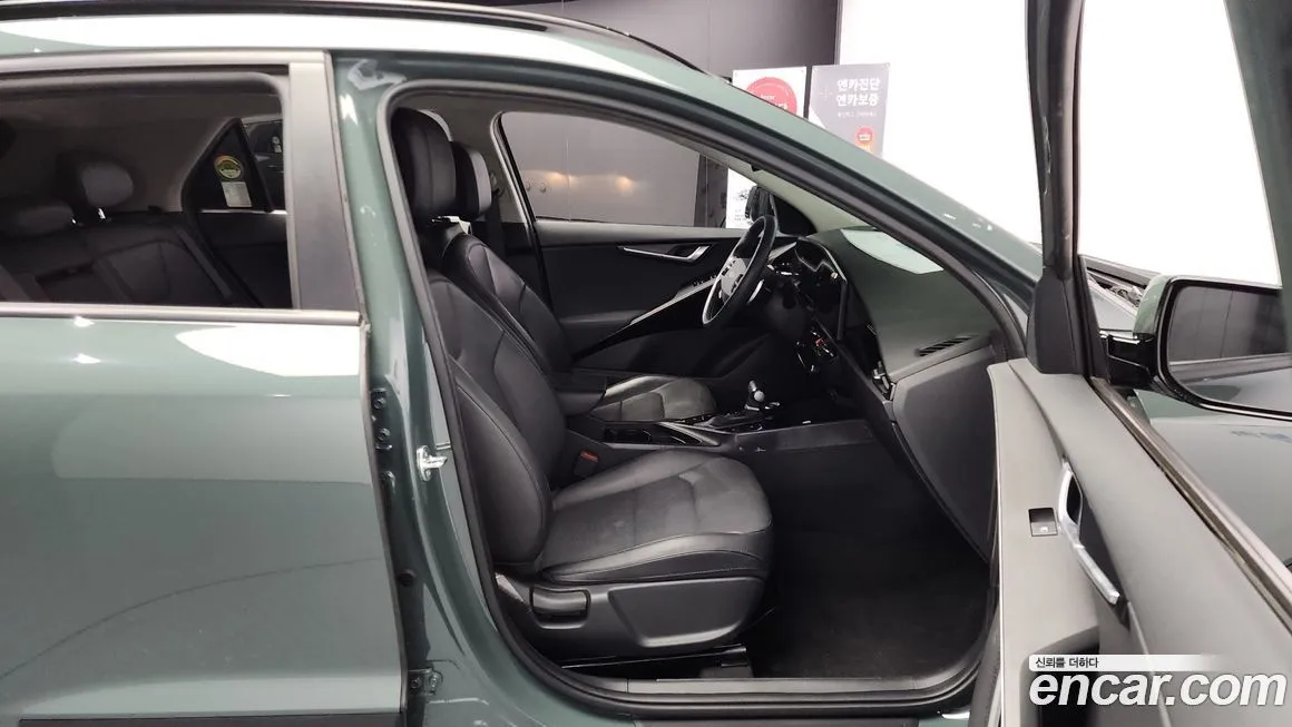 Kia Niro 2023 из KR, фото 2