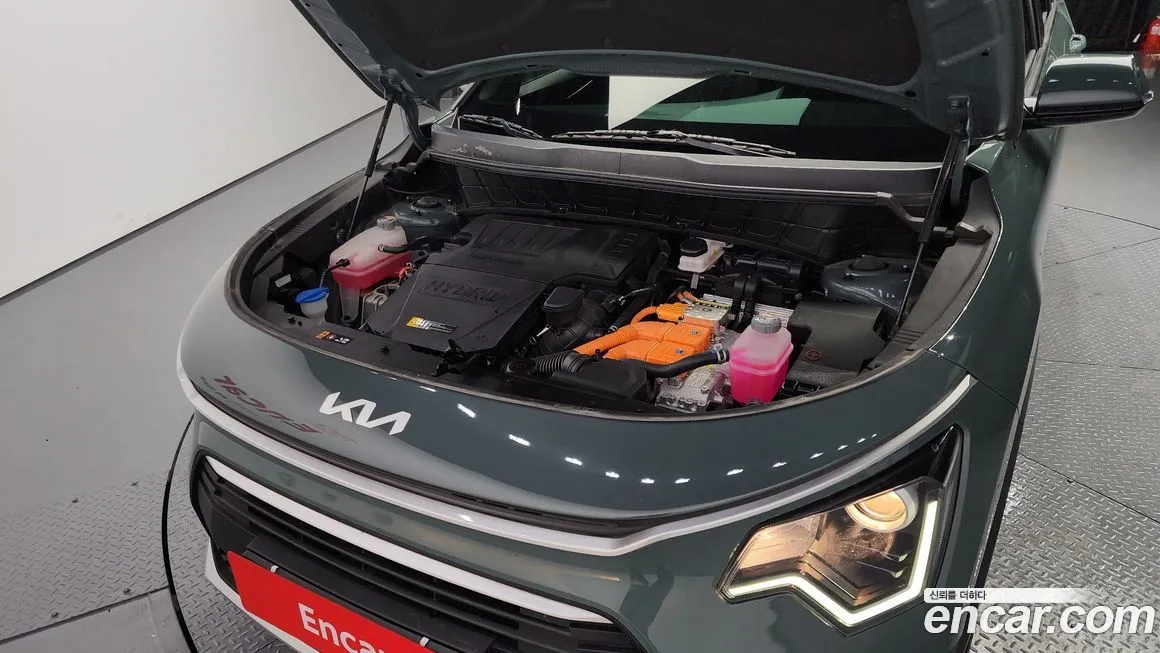 Kia Niro 2023 из KR, фото 8