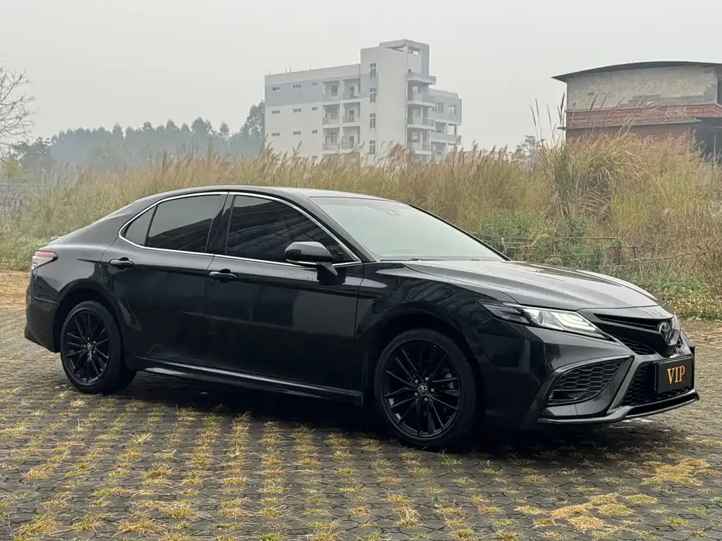 Toyota Camry 2022 из CN, фото 2