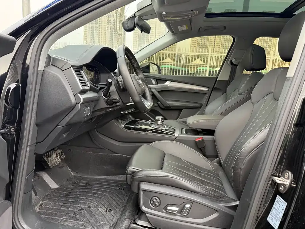 Audi Q5L 2024 из CN, фото 7