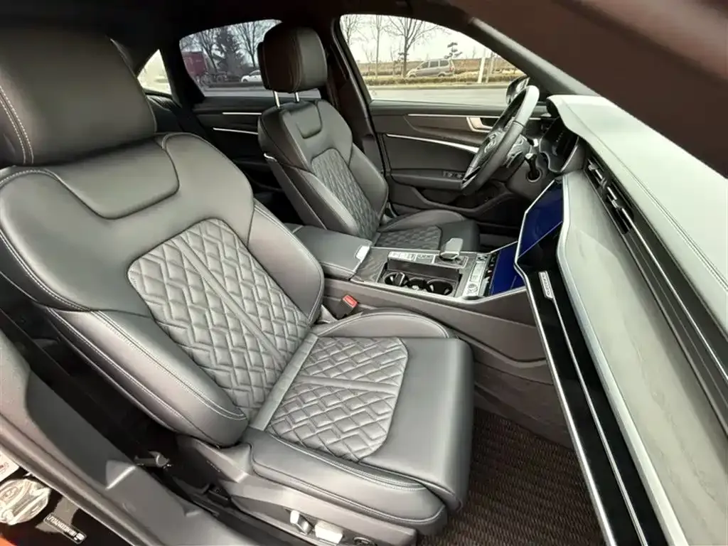 Audi A6L 2025 из CN, фото 7