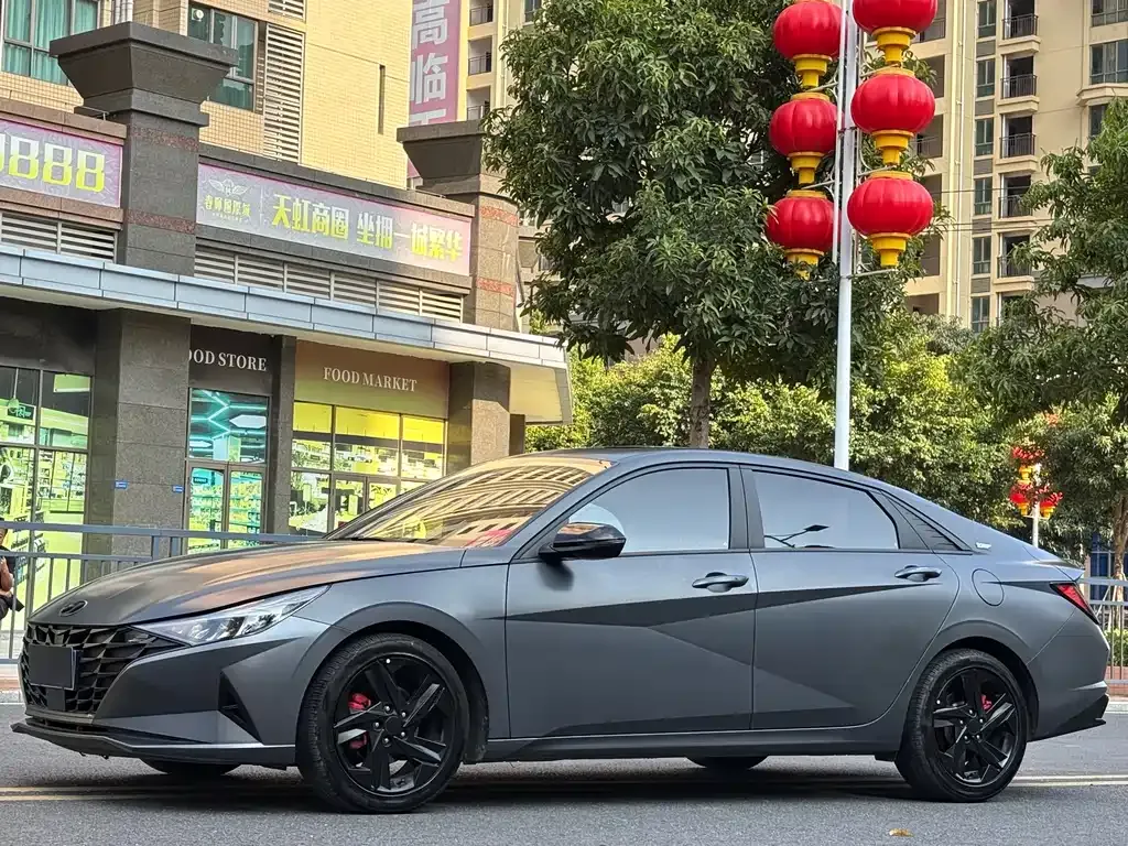 Hyundai Elantra 2023 из CN, фото 1
