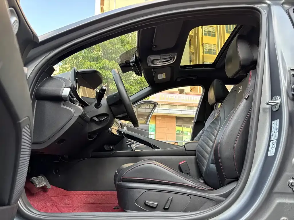 Hyundai Elantra 2023 из CN, фото 4