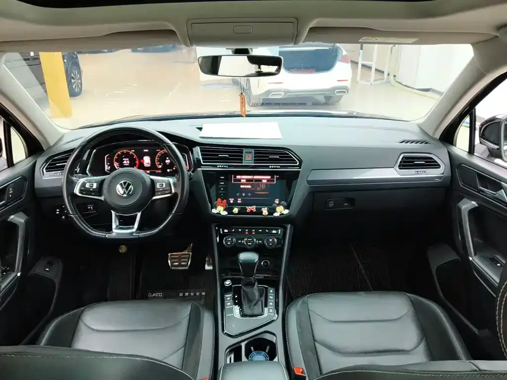 Volkswagen Tiguan L 2021 из CN, фото 8