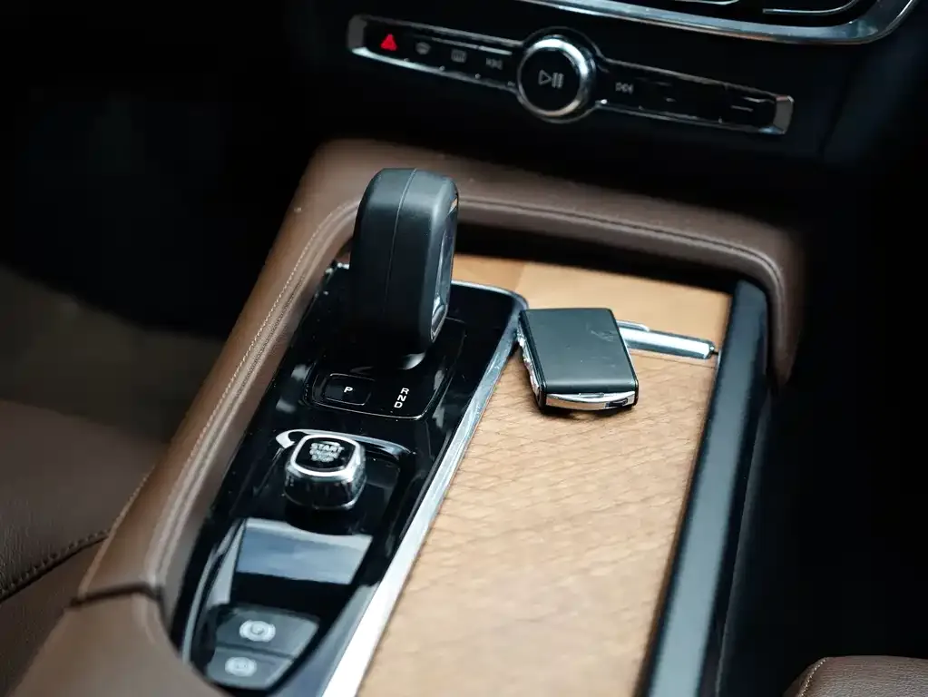 Volvo S90 2022 из CN, фото 3