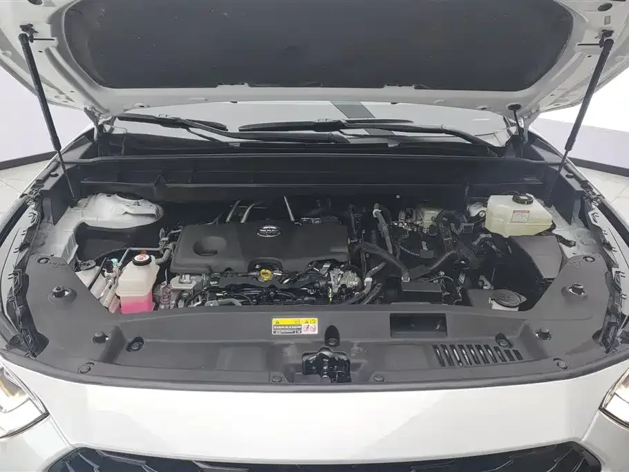 Toyota Crown Kluger 2024 из CN, фото 6