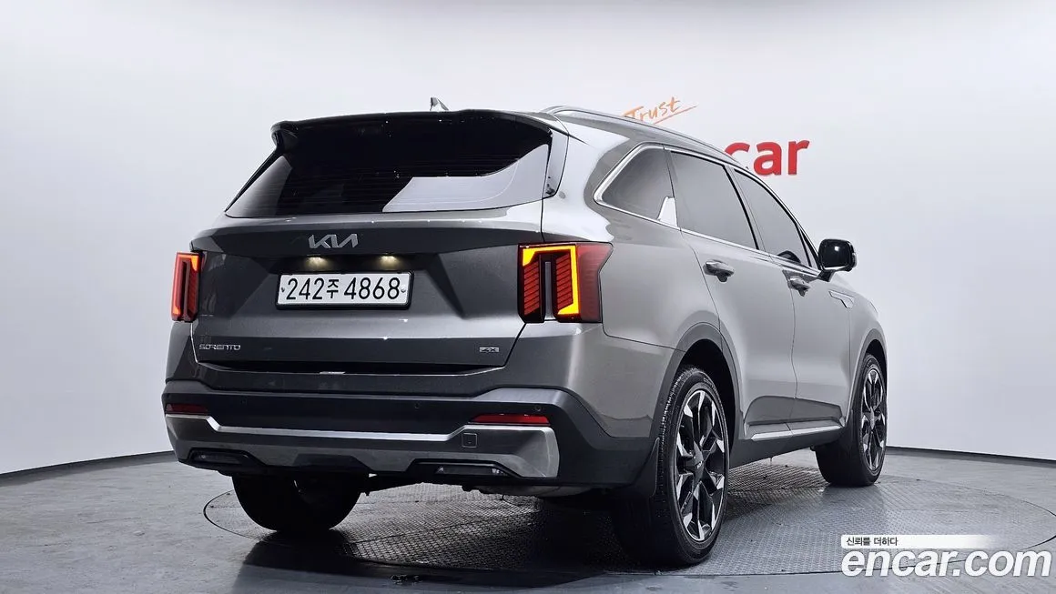 Kia Sorento — фото 3