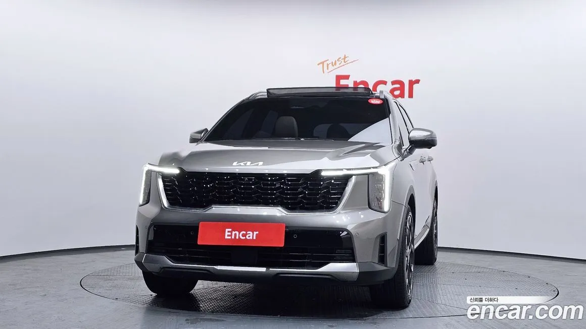 Kia Sorento — фото 8
