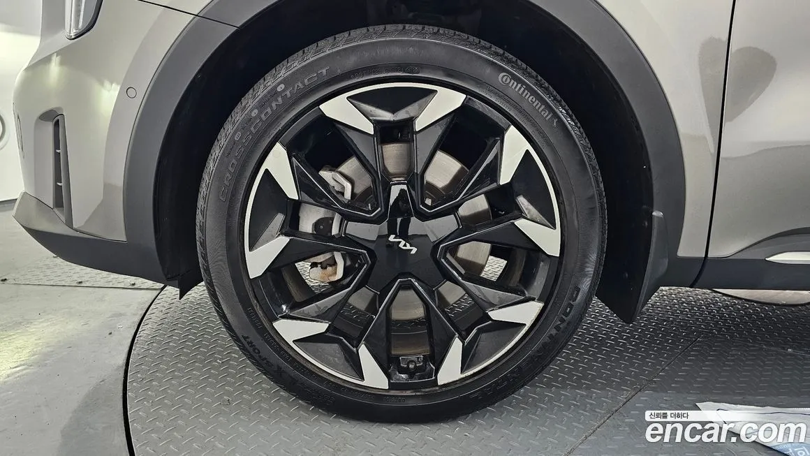 Kia Sorento — фото 10