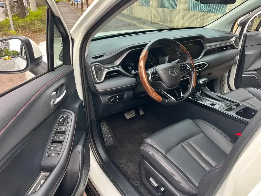 GAC Motor Trumpchi GS4 — фото 8