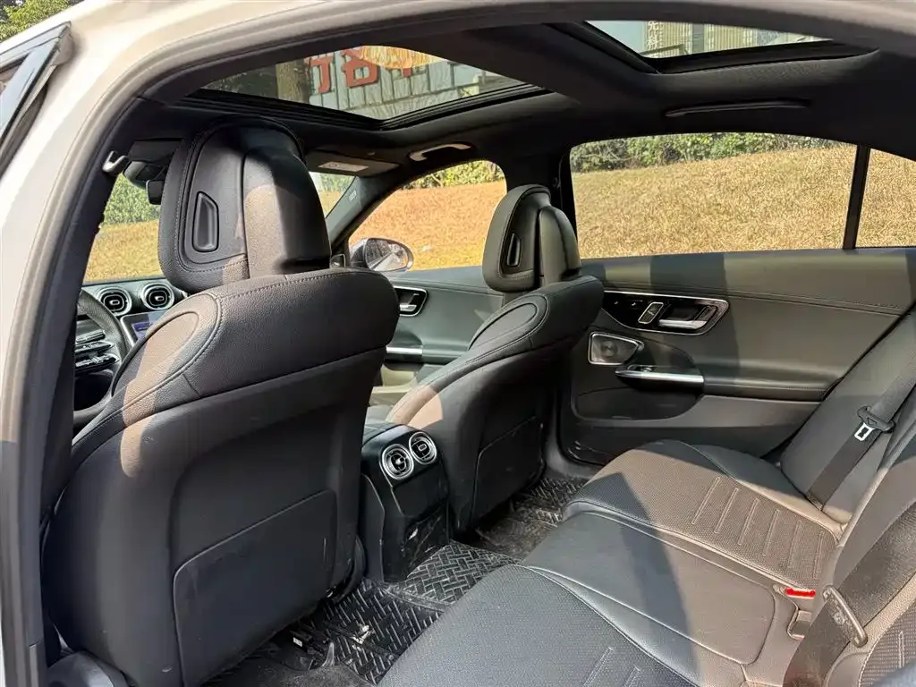 Mercedes-Benz C-Class 2023 из CN, фото 2