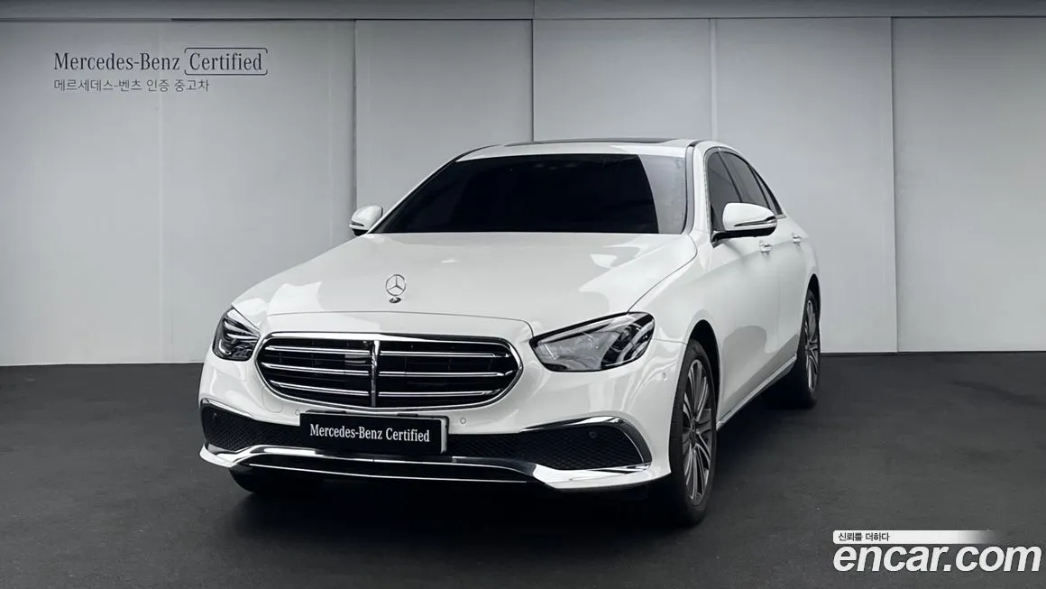 Mercedes-Benz E-Class — фото 1