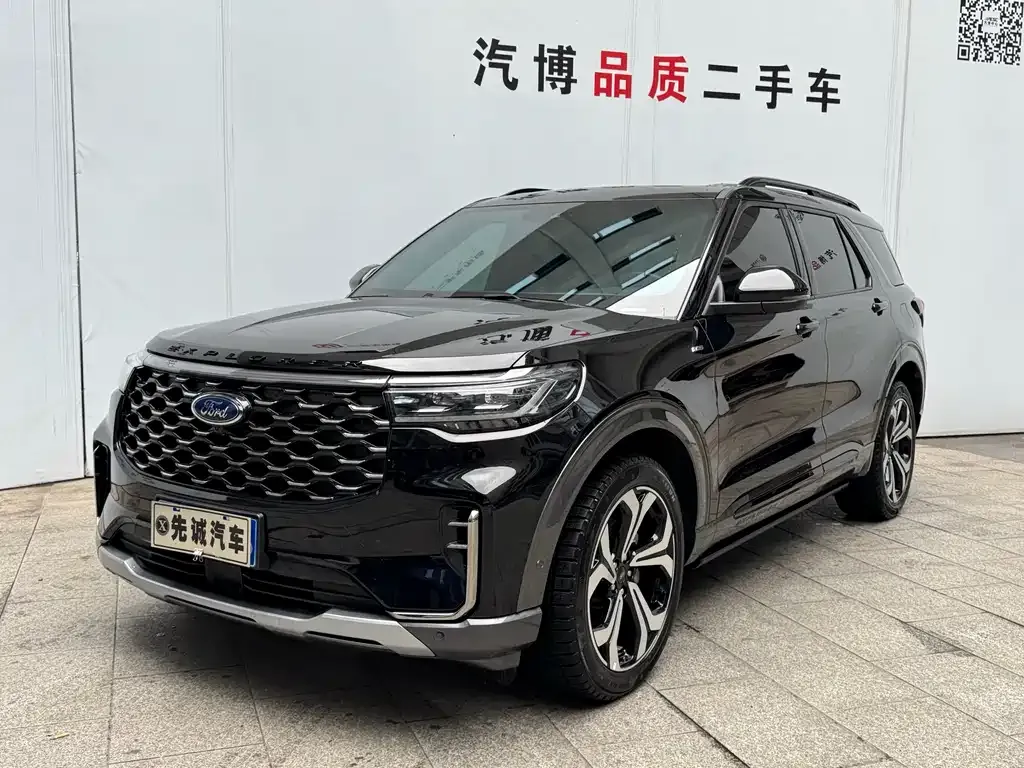 Ford Explorer 2023 из CN, фото 1