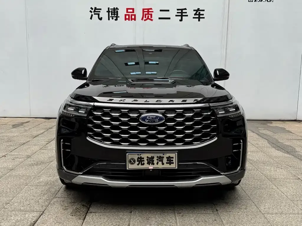 Ford Explorer 2023 из CN, фото 3