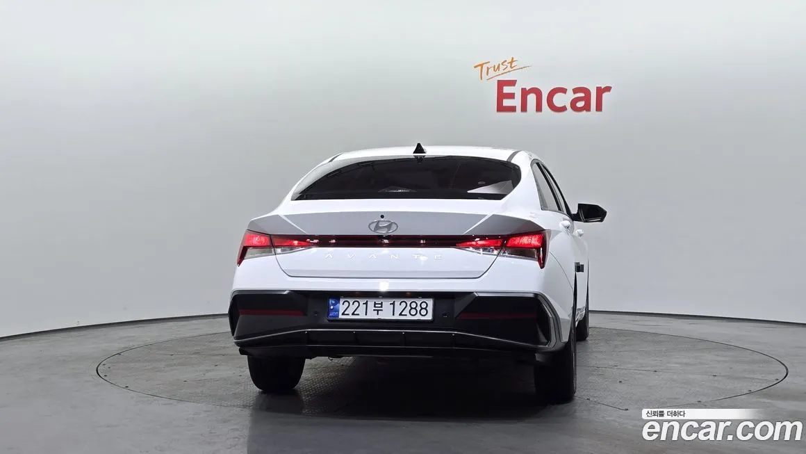 Hyundai AVANTE 2024 из KR, фото 3