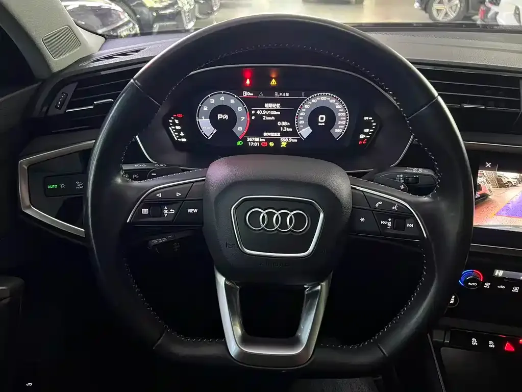 Audi Q3 2021 из CN, фото 3