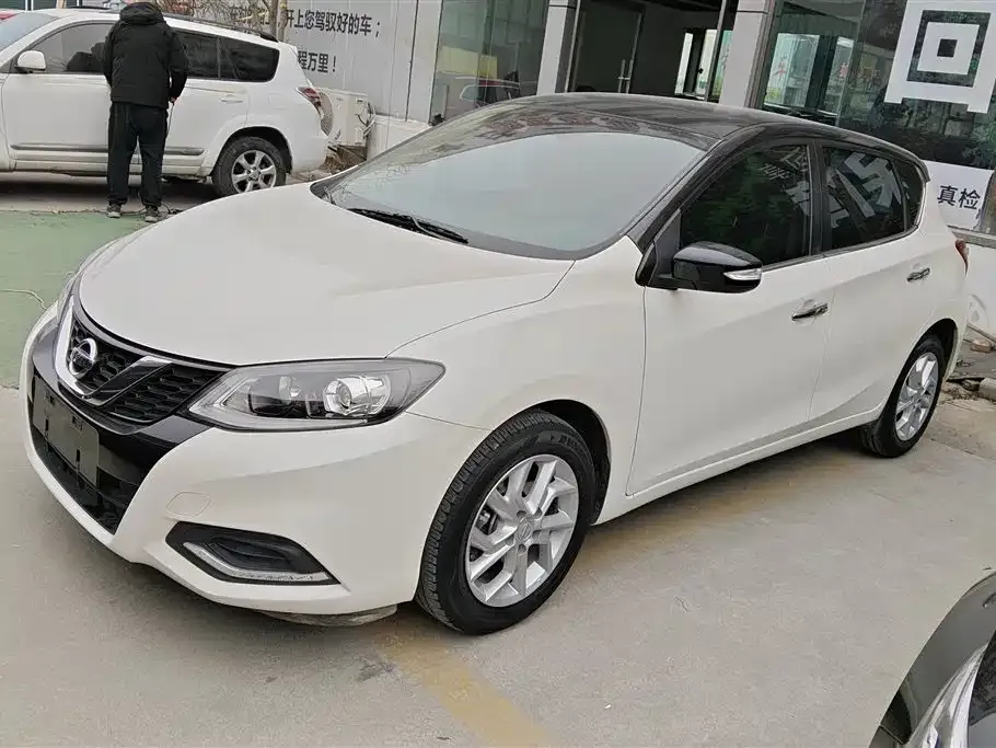 Nissan Tiida 2022 из CN, фото 1