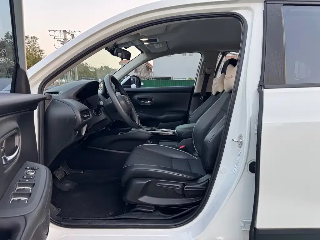 Honda HR-V 2023 из CN, фото 7