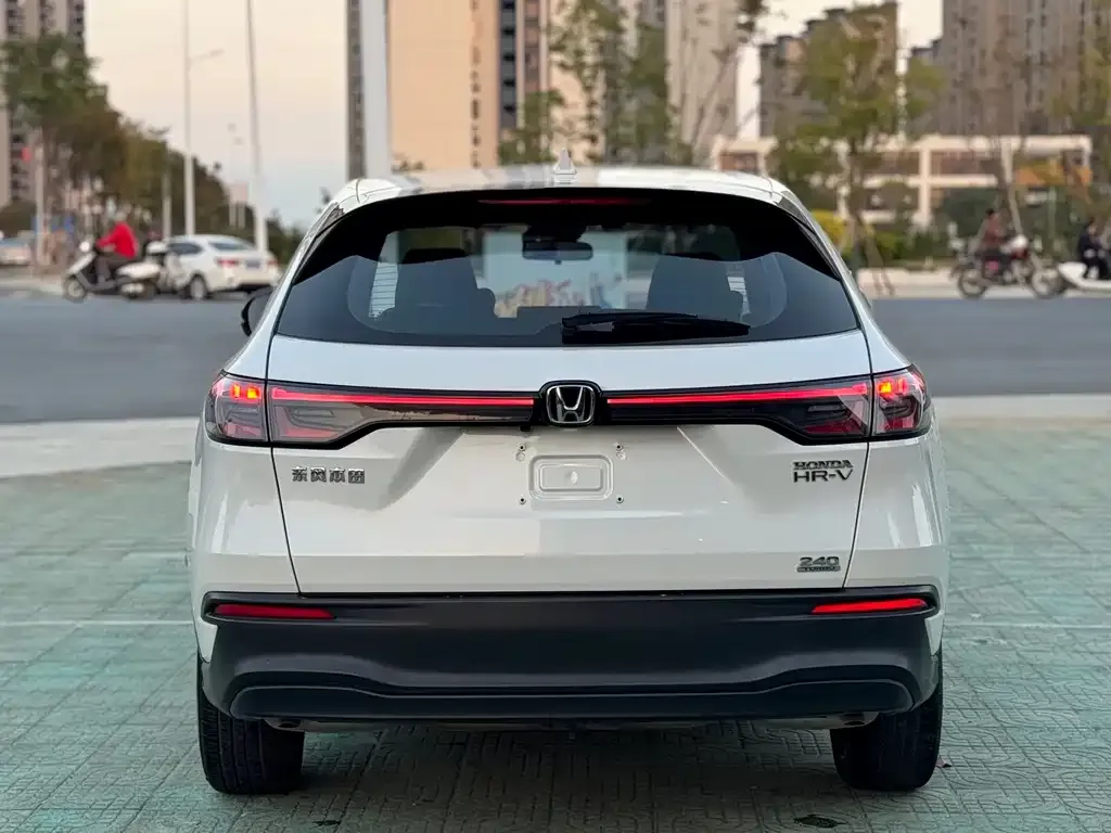 Honda HR-V 2023 из CN, фото 4