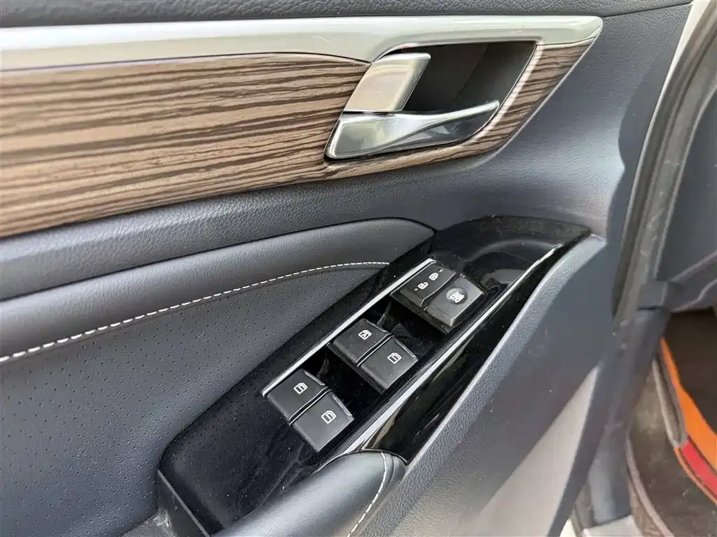 GAC Motor Trumpchi M8 — фото 9