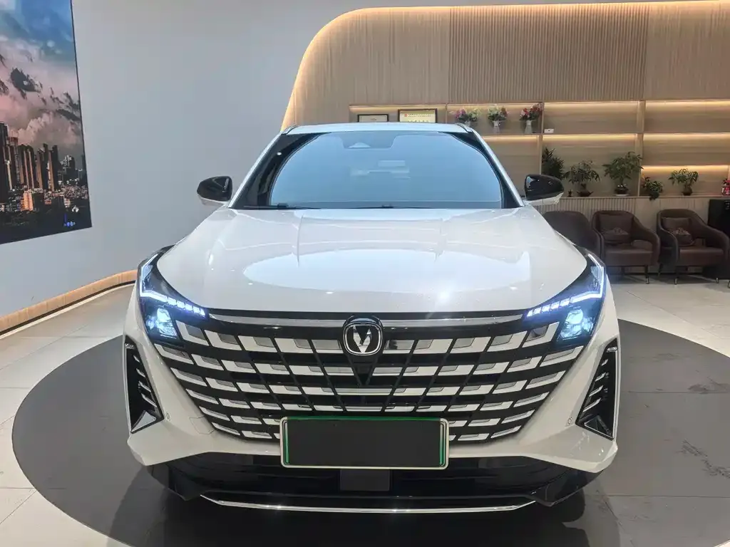 Changan UNI-Z New Energy 2025 из CN, фото 6