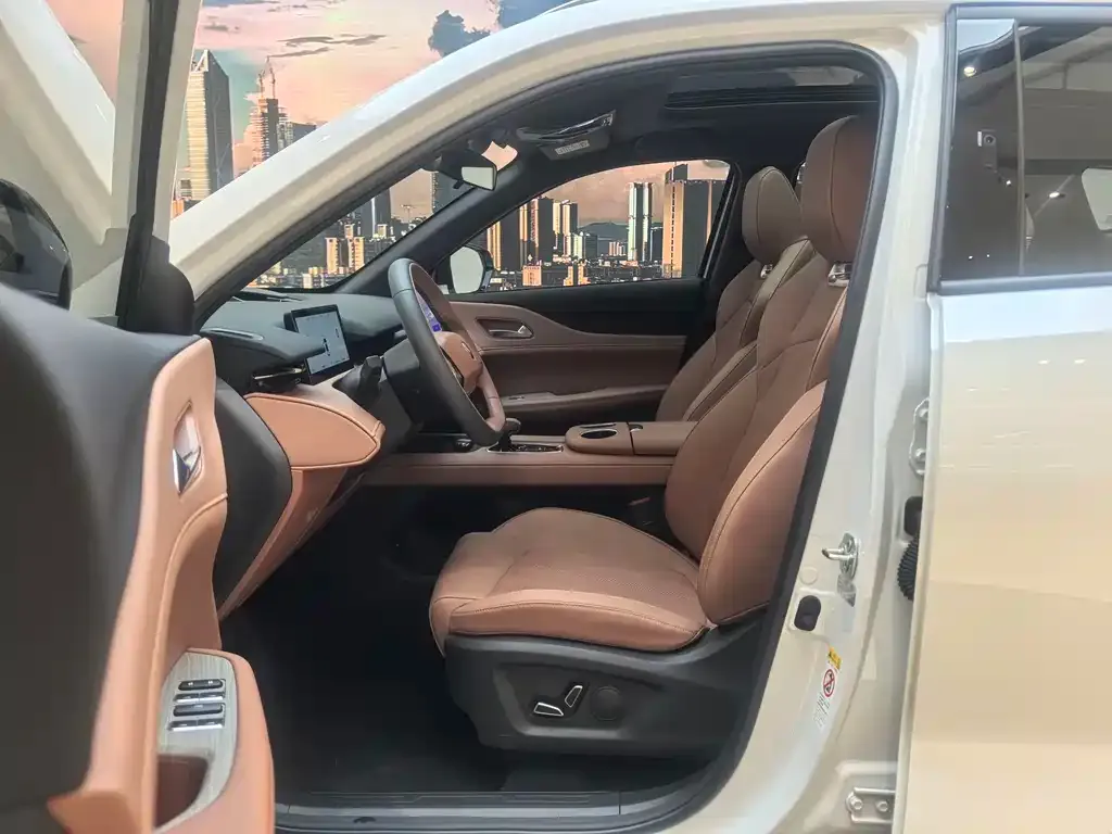 Changan UNI-Z New Energy 2025 из CN, фото 5