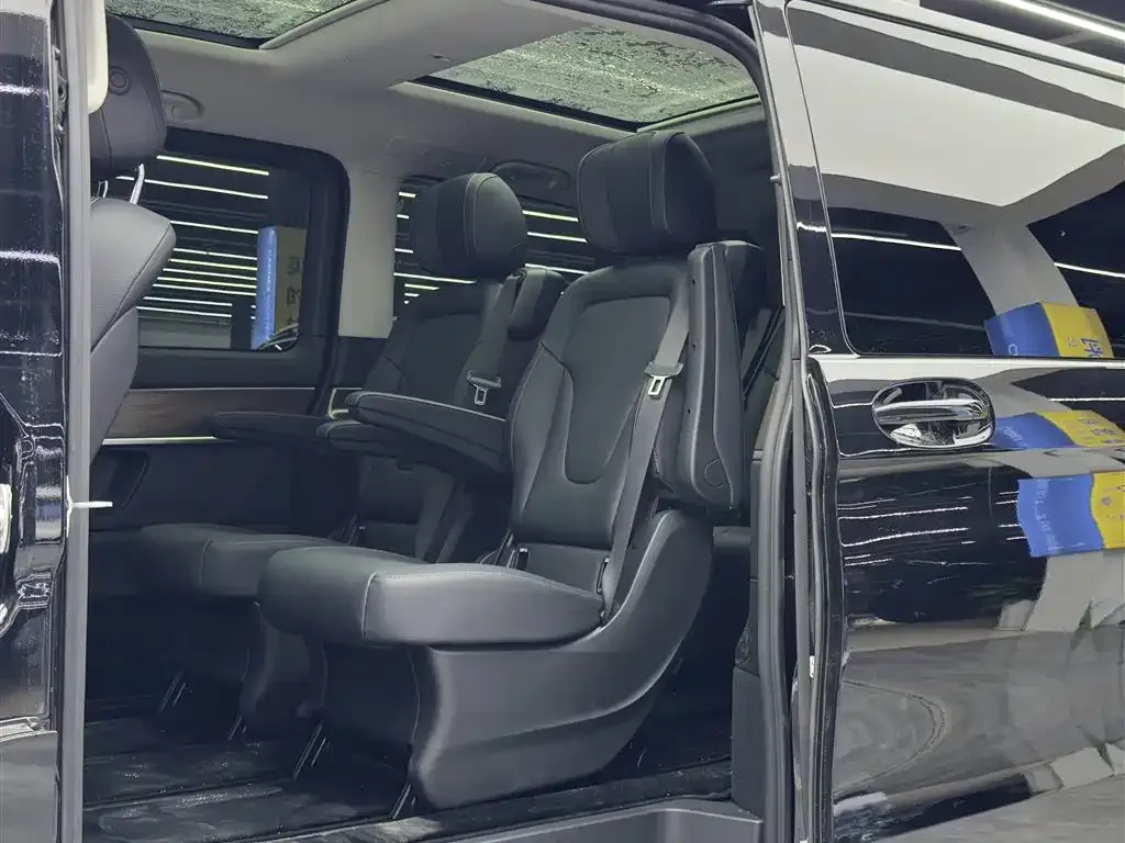Mercedes-Benz V-Class 2026 из CN, фото 5