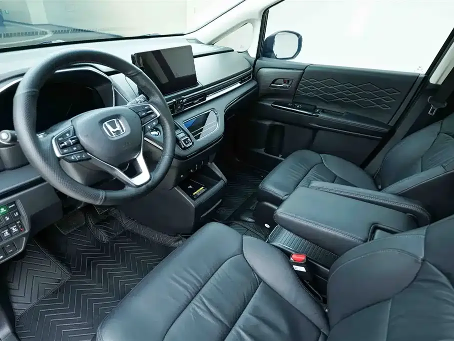 Honda Elysion 2023 из CN, фото 9