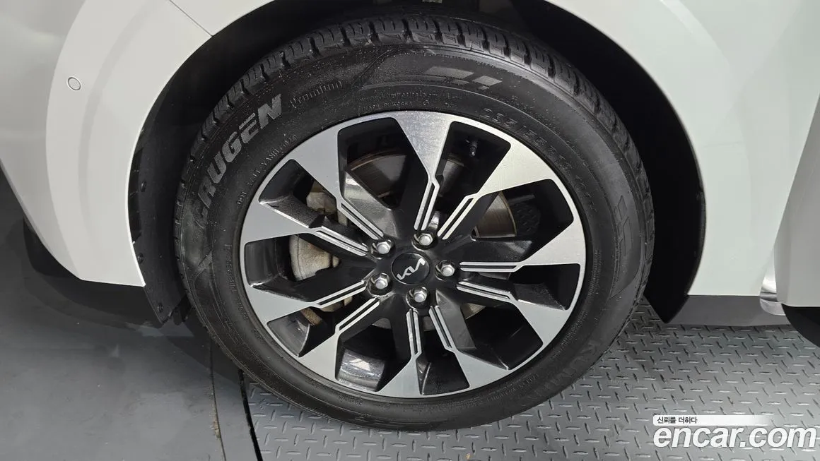 Kia Carnival 2023 из KR, фото 5