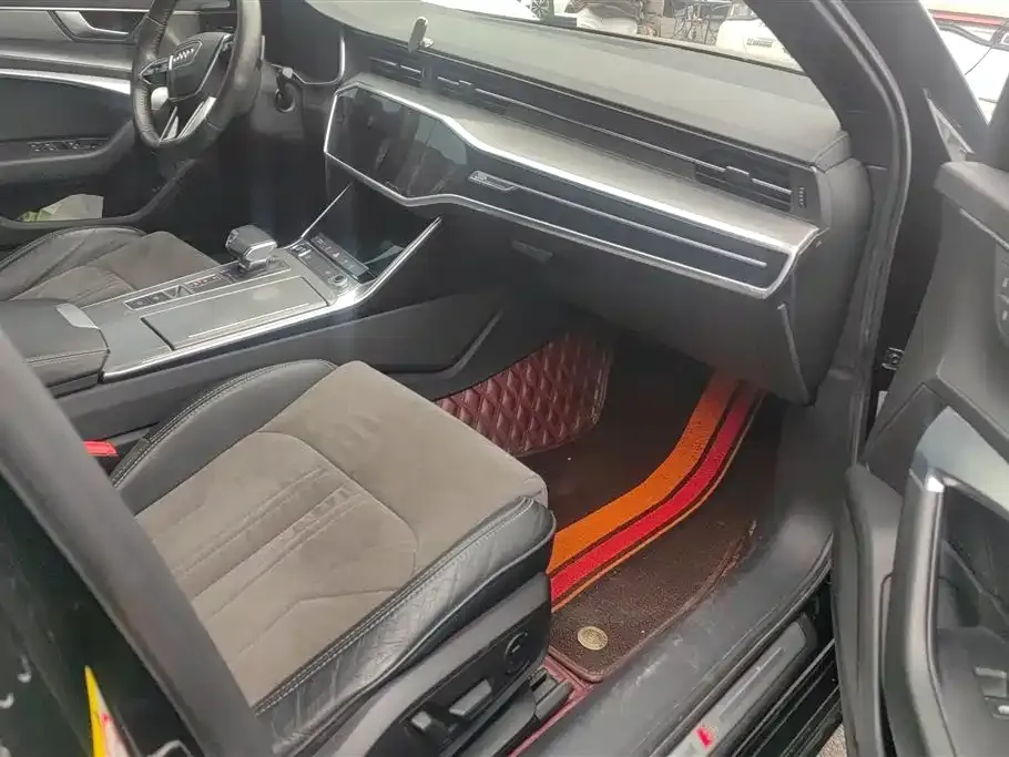 Audi A6L 2021 из CN, фото 3