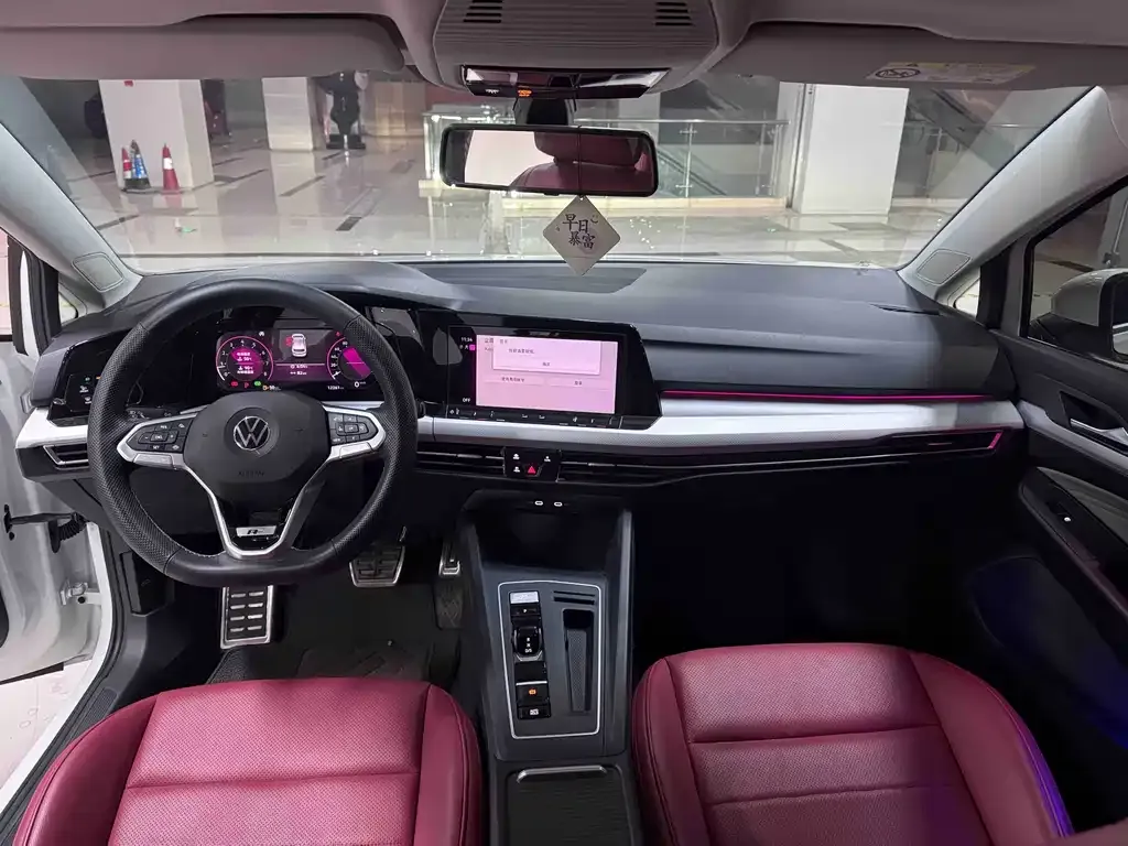 Volkswagen Golf 2025 из CN, фото 10