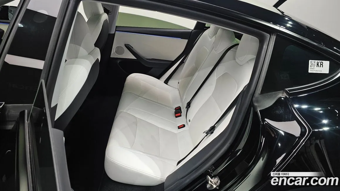 Tesla Model 3 — фото 6