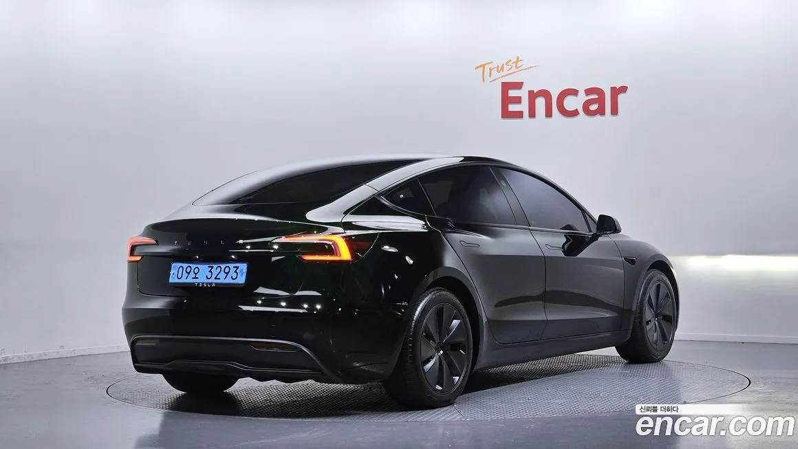 Tesla Model 3 — фото 7