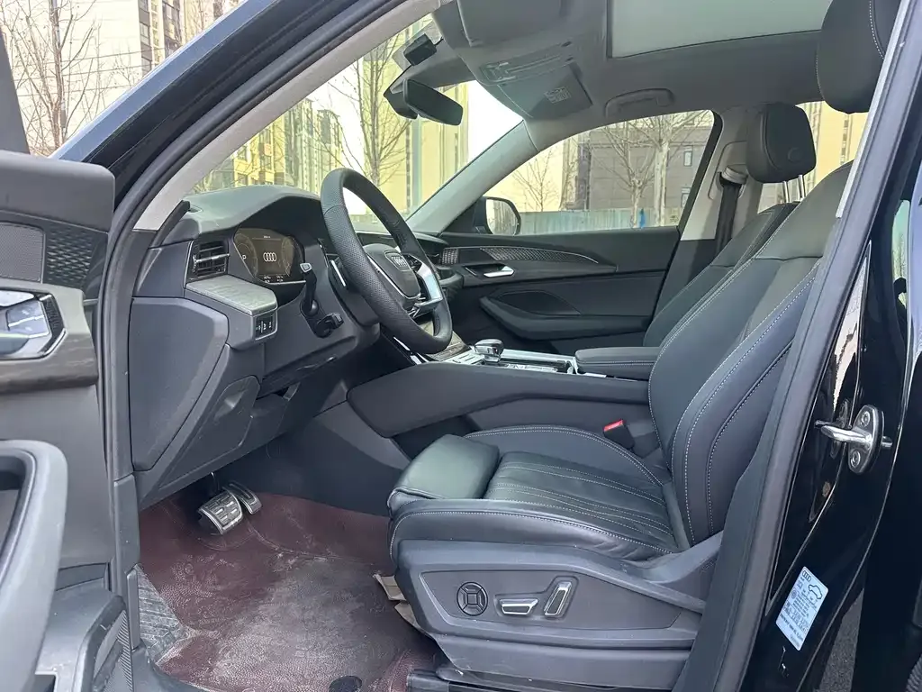 Audi Q6 2025 из CN, фото 5