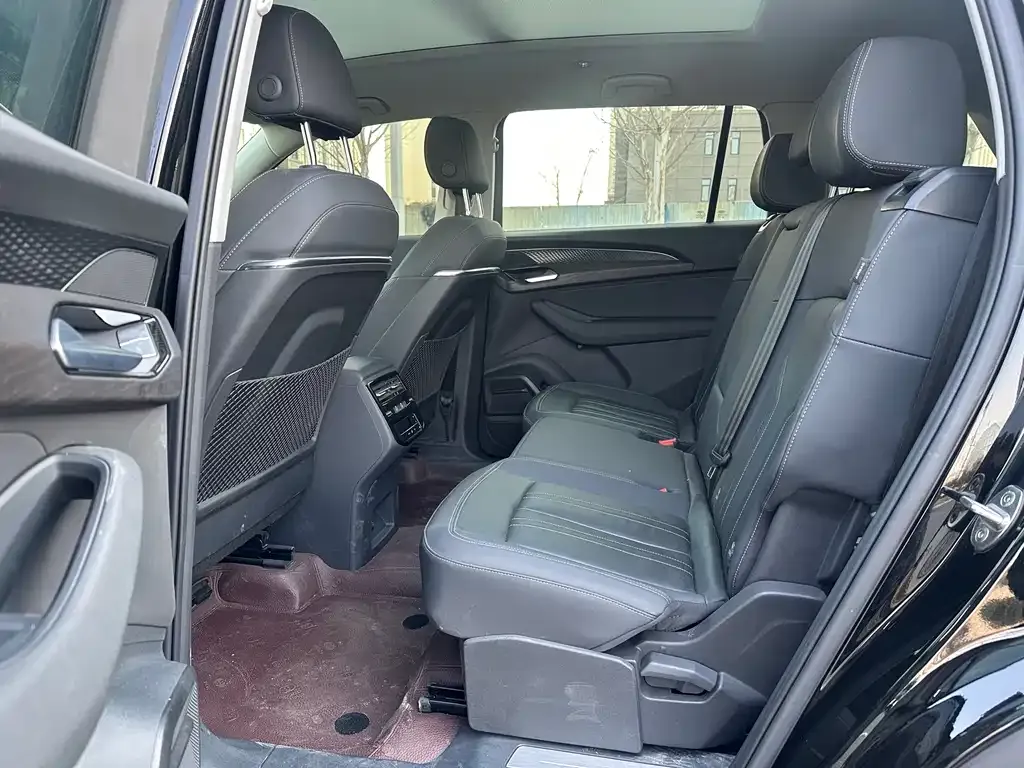 Audi Q6 2025 из CN, фото 3