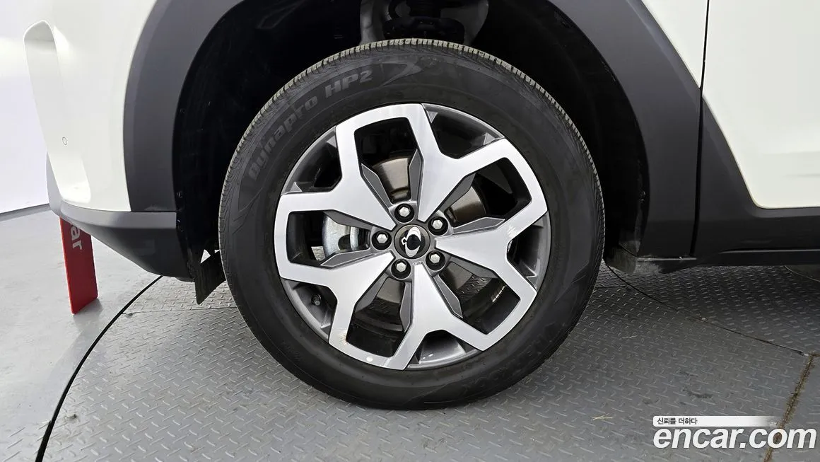 KG Mobility (Ssangyong) Torres — фото 6